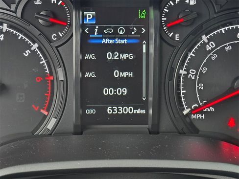 Used 2020 Toyota 4Runner SR5 Premium w/ Moonroof Package image 26