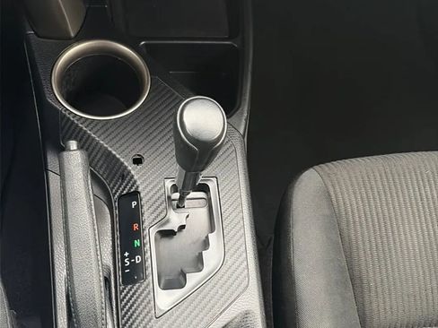 Used 2015 Toyota RAV4 LE image 41