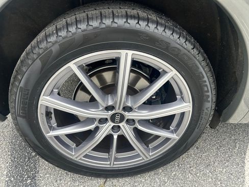 Certified 2023 Audi SQ5 Premium Plus w/ Premium Plus Package AWD/4WD image 23