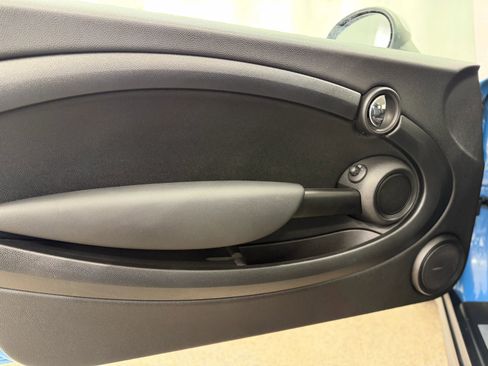 Used 2013 MINI Cooper Hardtop image 11