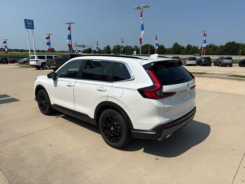 Used 2025 Honda CR-V Sport Touring image 7