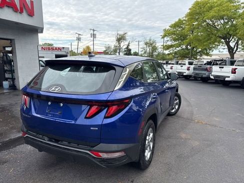Used 2023 Hyundai Tucson SE image 4