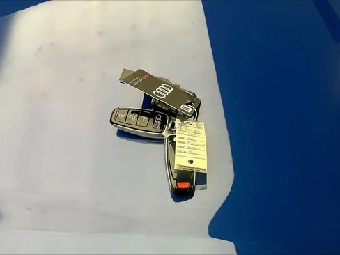 Used 2023 Audi e-tron GT Prestige w/ Prestige Package image 13