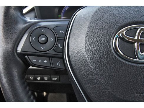 Used 2023 Toyota RAV4 Limited AWD/4WD image 18