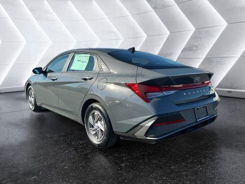 New 2026 Hyundai Elantra SE image 8