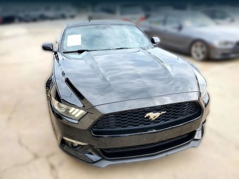 Used 2015 Ford Mustang Premium RWD image 22