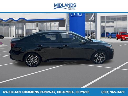 Used 2022 Kia Forte GT-Line w/ GT-Line Technology Package FWD image 16