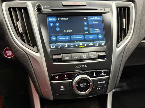 Used 2018 Acura TLX w/ Technology Package FWD image 33
