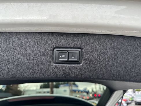 Used 2018 Audi Q7 3.0T Premium Plus w/ Premium Plus Package image 7