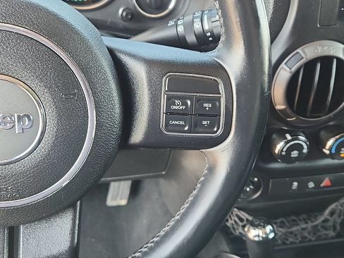 Used 2014 Jeep Wrangler Unlimited Sport w/ Quick Order Package 24S AWD/4WD image 16