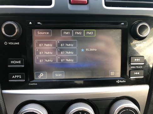 Used 2017 Subaru Crosstrek 2.0i Premium image 19