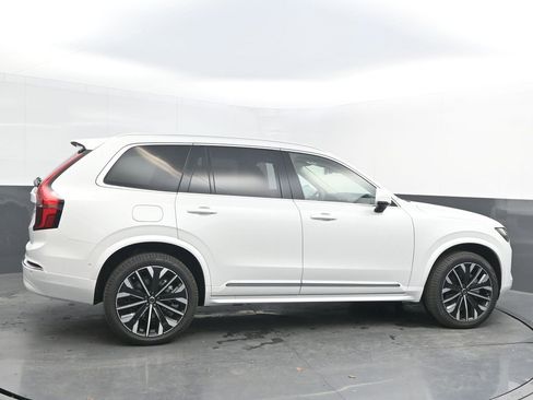 New 2026 Volvo XC90 B6 Ultra w/ Protection Package image 8