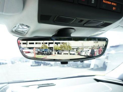 Used 2023 Chevrolet Corvette Stingray Premium Conv w/ Z51 Performance Package image 14