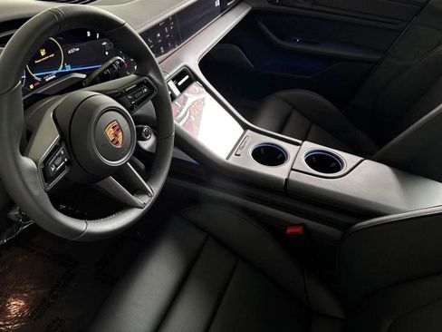 New 2025 Porsche Taycan GTS image 32