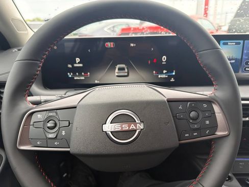 New 2026 Nissan Sentra SR FWD image 19