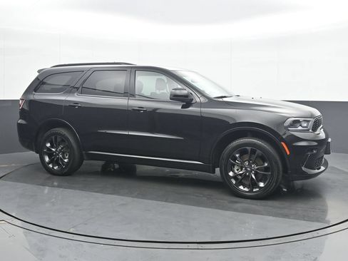 Used 2023 Dodge Durango GT w/ Blacktop Package AWD/4WD image 8