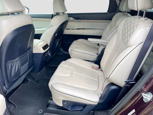 Used 2022 Hyundai Palisade Limited image 23