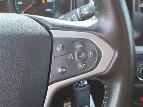 Used 2021 Chevrolet Colorado LT w/ LT Convenience Package RWD image 13