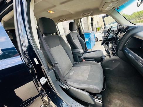 Used 2011 Jeep Patriot Latitude AWD/4WD image 22