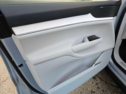 New 2025 Volvo EX90 Plus image 19