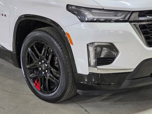 Used 2023 Chevrolet Traverse Premier w/ Redline Edition FWD image 10