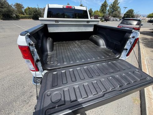 Used 2020 RAM 1500 Big Horn AWD/4WD image 15
