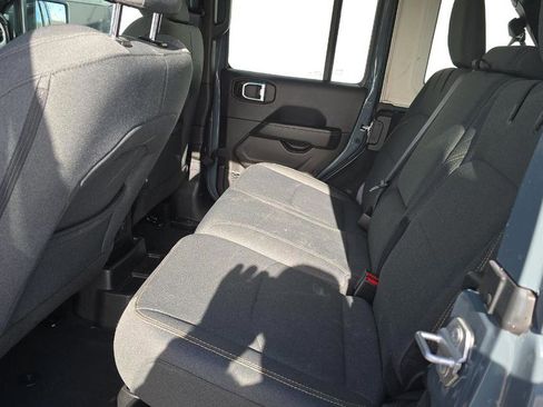 Used 2025 Jeep Wrangler Unlimited Sahara w/ Safety Group image 10