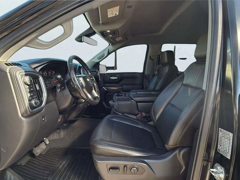 Used 2019 Chevrolet Silverado 1500 LT w/ Convenience Package image 13