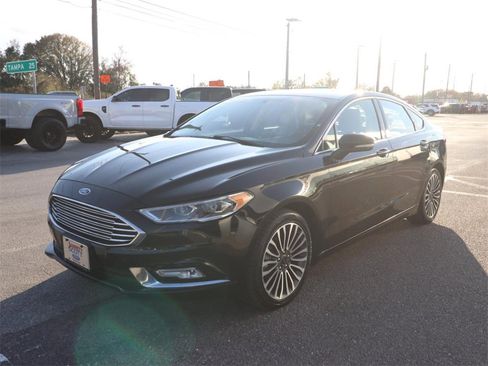 Used 2017 Ford Fusion Titanium image 3
