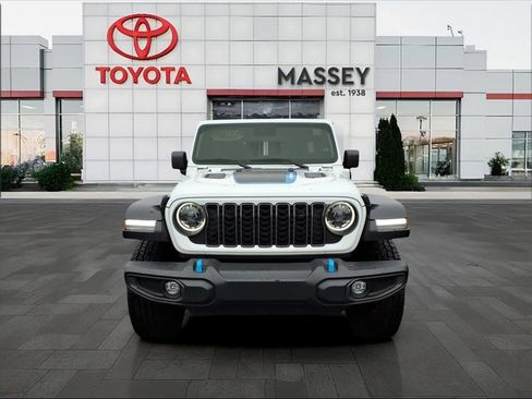 Used 2024 Jeep Wrangler Unlimited Rubicon 4xe image 8