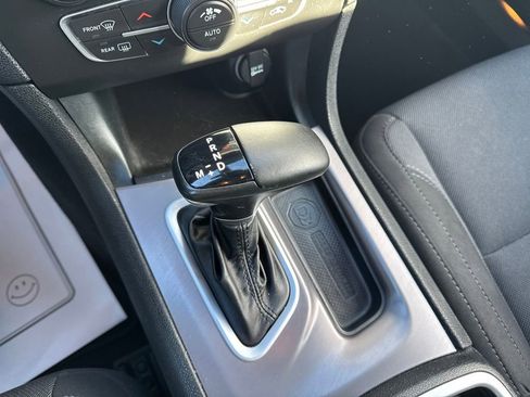 Used 2022 Dodge Charger SXT image 42