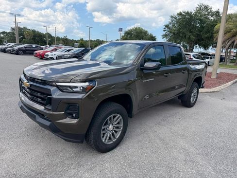 Used 2024 Chevrolet Colorado LT w/ LT Convenience Package III RWD image 11