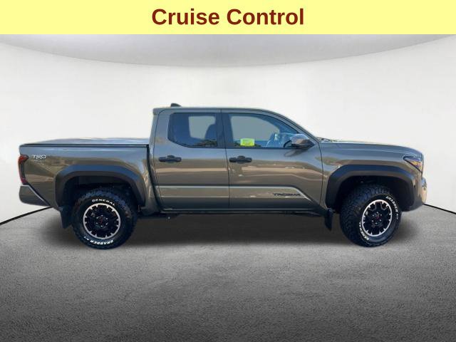 Used 2025 Toyota Tacoma TRD Off-Road w/ TRD Off Road Premium Package AWD/4WD image 11