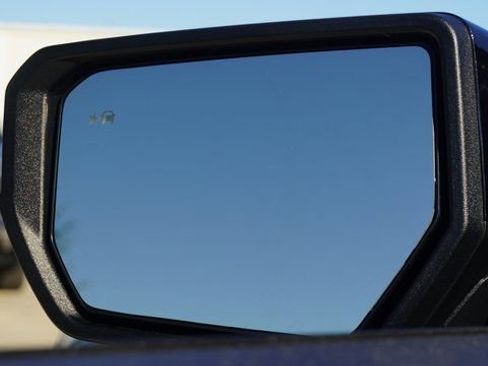 New 2025 GMC Canyon Elevation w/ Convenience Package image 14