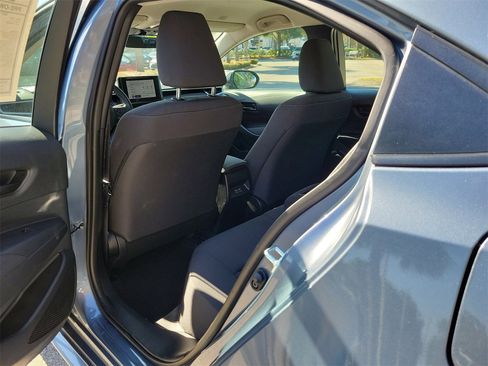 Used 2025 Toyota Corolla LE image 9