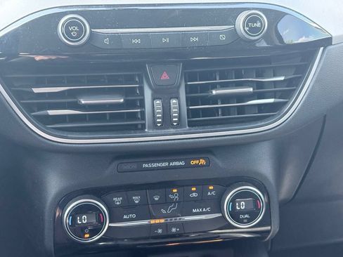 Used 2021 Ford Escape SE w/ Convenience Package FWD image 11