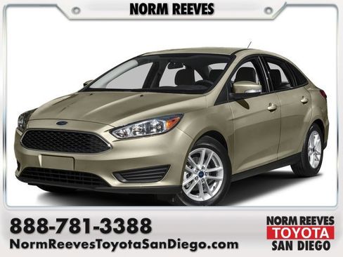 Used 2016 Ford Focus SE FWD image 1