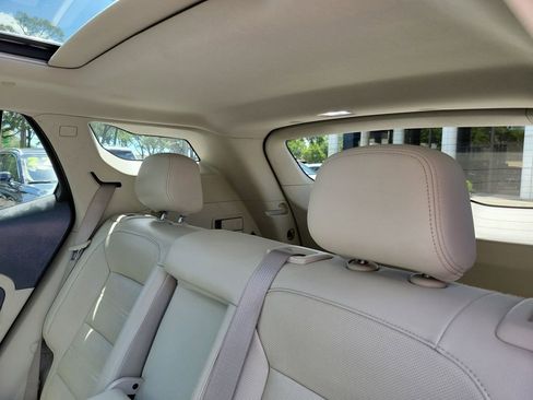Used 2024 GMC Terrain Denali w/ Denali Premium Package AWD/4WD image 14