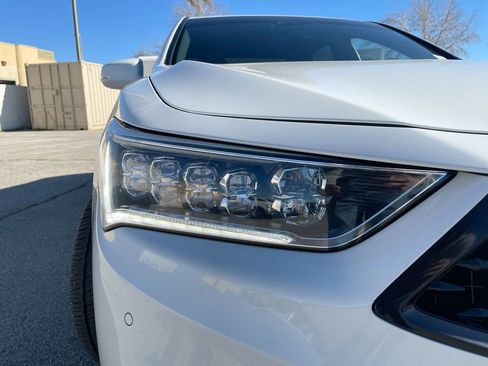 Used 2018 Acura RLX Sport Hybrid w/ Advance Pkg image 10