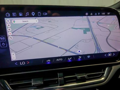 Used 2026 Chevrolet Equinox EV LT FWD image 21