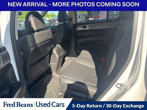 Used 2025 Hyundai Santa Fe SEL AWD/4WD image 8