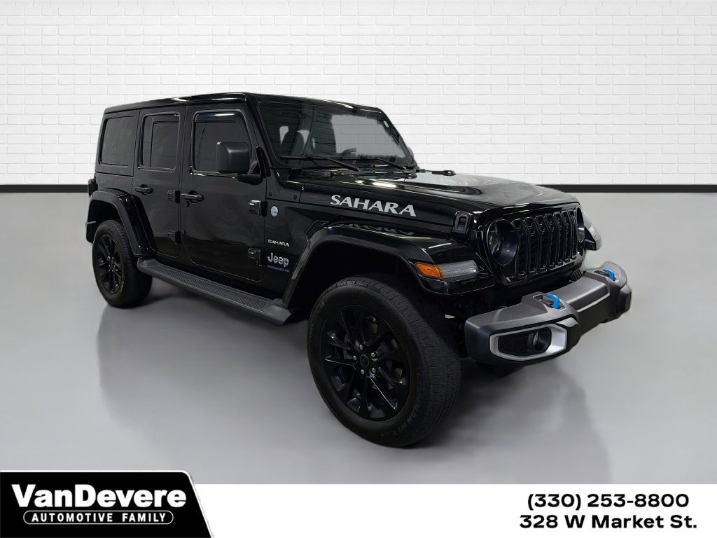 Used 2024 Jeep Wrangler Unlimited Sahara AWD/4WD image 1