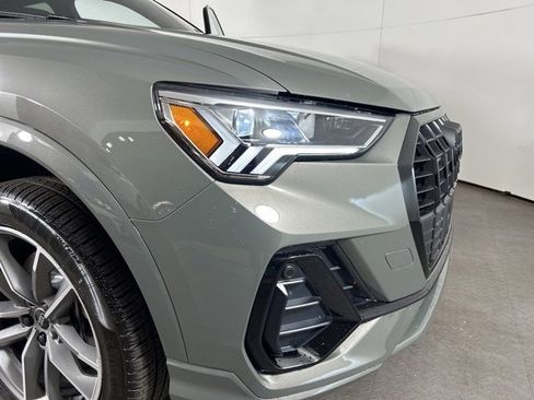 New 2025 Audi Q3 2.0T Premium image 32
