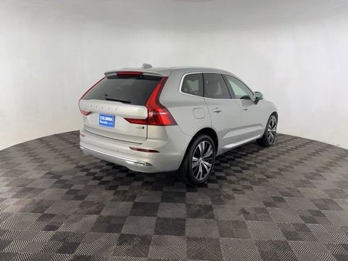 Used 2023 Volvo XC60 B5 Plus image 6