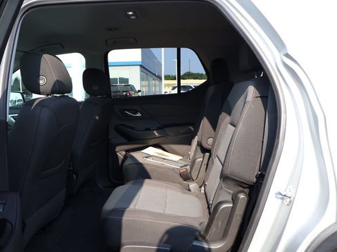 Used 2019 Chevrolet Traverse LT FWD image 31