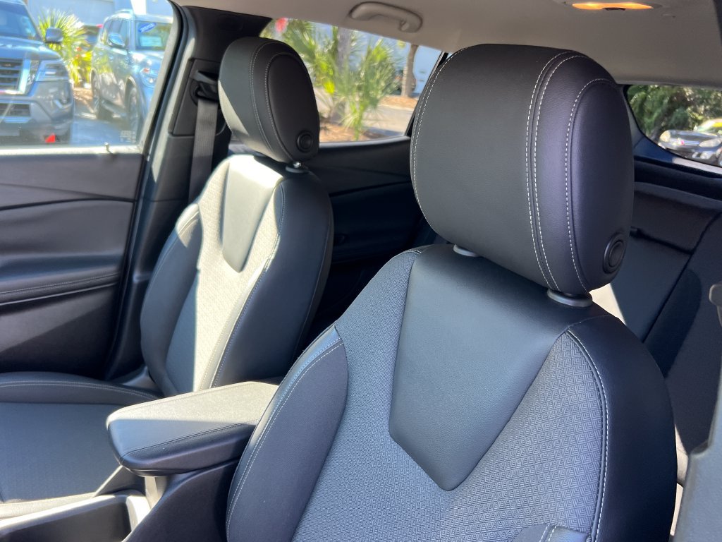 Used 2023 Buick Encore GX Select w/ Sport Touring Package FWD image 10