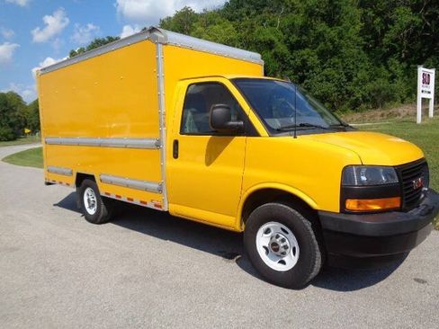 Used 2021 GMC Savana 3500 w/ Power Convenience Package RWD image 8