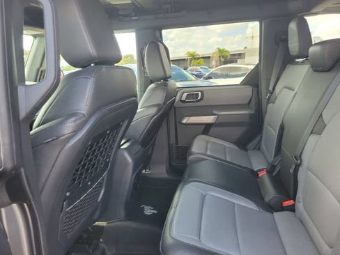 Used 2023 Ford Bronco Everglades AWD/4WD image 9