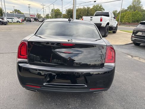 Used 2021 Chrysler 300 S image 4