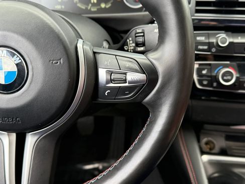 Used 2020 BMW M4 Coupe w/ Competition Package image 18
